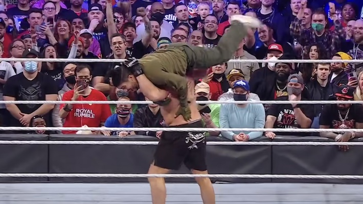 Bad Bunny fue golpeado por Brock Lesnar en el Royal Rumble de la WWE